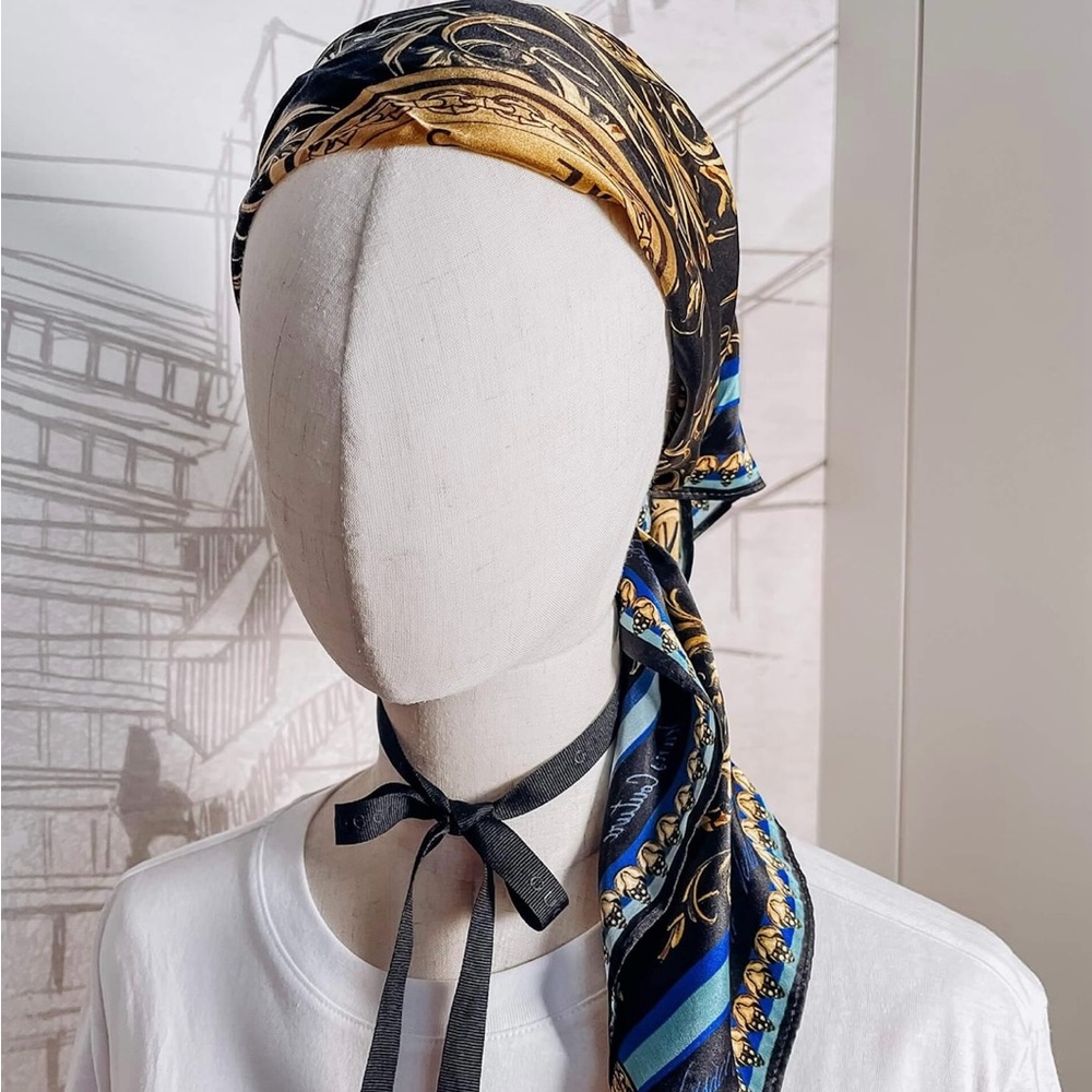 Versace Jeans Couture Regalia Baroque Foulard Multiple colors - Picture 3 of 8